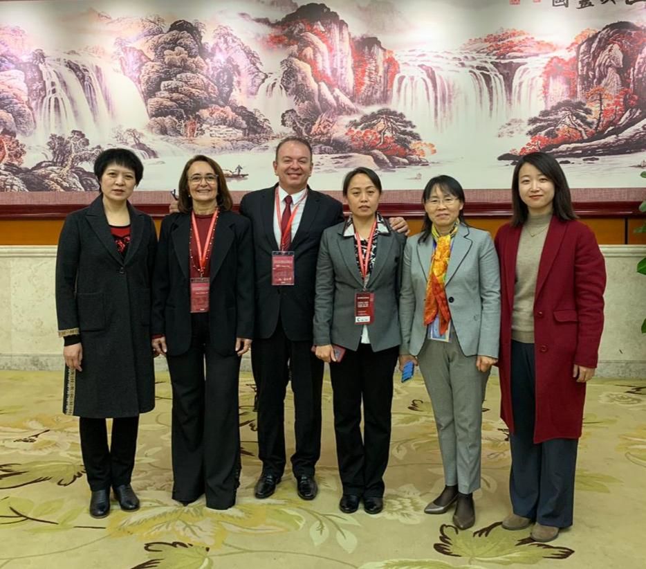 UFG participa de conferência internacional do Instituto Confúcio na China